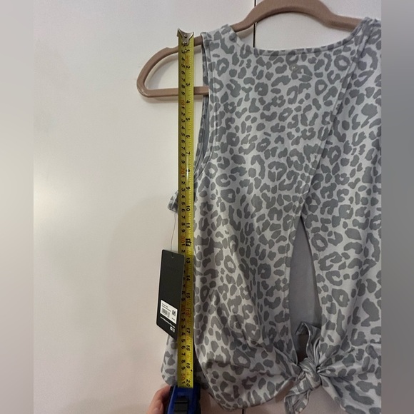 Leopard Pattern Tie Back Tank Top - Picture 6 of 7